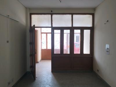 Living Room Image of 900 Sq.ft 2 BHK Apartment / Flat for rent in Vikaspuri New Delhi for Rs. 25000
