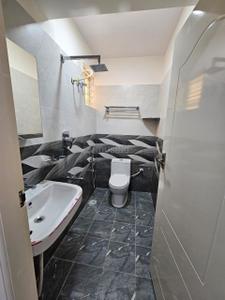 Bathroom Image of 1280 Sq.ft 2 BHK Builder Floor for rent in Arakere Bengaluru for Rs. 30000