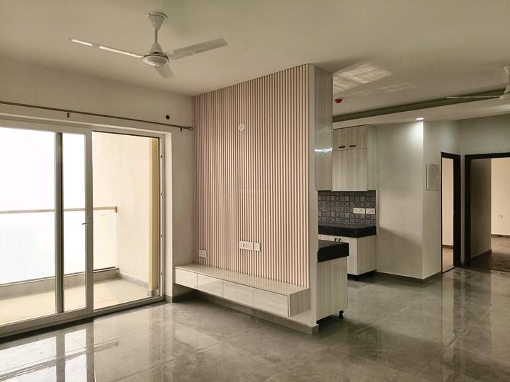 Tulip Yellow Main Image 1