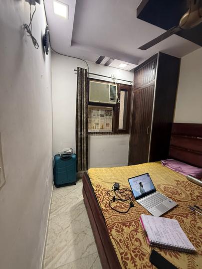 Poorvi Pitampura, Pitampura Bedroom 1