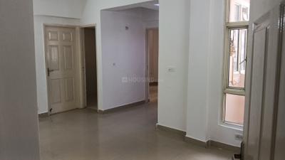 Living Room Image of 930 Sq.ft 2 BHK Apartment / Flat for sale in Supertech Cape Town, Sector 74 Noida for Rs. 9500000