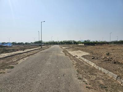 Image of 359 Sq.ft Residential Plot / Land for sale in Unitech Willows, Sector 96, Noida for Rs. 116675000