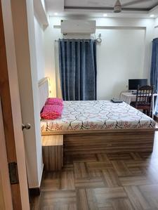 Bedroom Image of 1925 Sq.ft 4 BHK Apartment / Flat for sale in Dhakuria Kolkata for Rs. 12500000