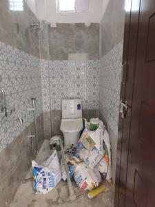 Common Bathroom Image of 650 Sq.ft 1 BHK Apartment / Flat for rent in Kondapur Hyderabad for Rs. 14700