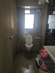 Common Bathroom Image of 513 Sq.ft 1 BHK Apartment / Flat for sale in Dahisar East Mumbai for Rs. 11000000