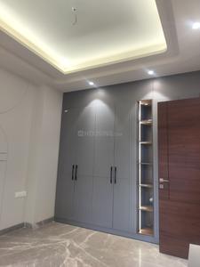 Bedroom Image of 2600 Sq.ft 4 BHK Builder Floor for sale in Punjabi Bagh New Delhi for Rs. 62500000