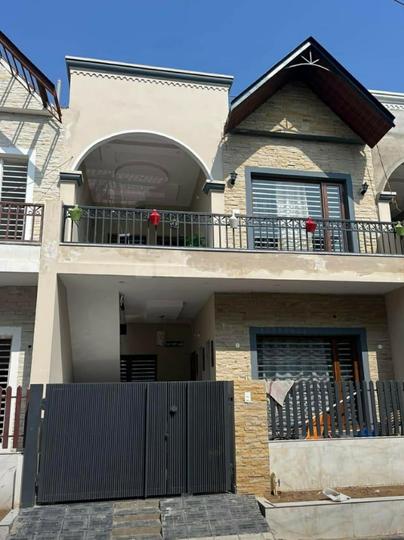 NEAR CIVIL HOSPITAL KHARAR Main Image 1