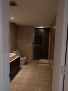 Bathroom Image of 2950 Sq.ft 3 BHK Apartment / Flat for sale in Panchshil Towers, Kharadi Pune for Rs. 44000000