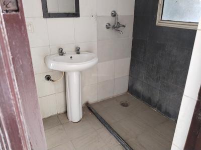 Image of 1240 Sq.ft 3 BHK Apartment / Flat for sale in Mahagun Mascot, Crossings Republik, Ghaziabad for Rs. 12200000