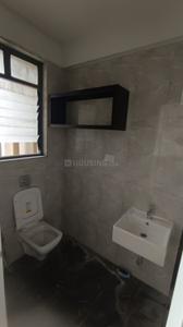 Bathroom Image of 1850 Sq.ft 3 BHK Apartment / Flat for rent in Pacifica North Enclave Block A To K, Vaishno Devi Circle Ahmedabad for Rs. 40000