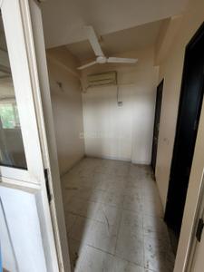 Balcony Image of 2650 Sq.ft 3 BHK Apartment / Flat for sale in Jaypee The Kalypso Court, Sector 128 Noida for Rs. 48000000
