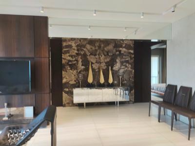 Living Room Image of 4200 Sq.ft 6 BHK Apartment / Flat for sale in Samarth Meghdoot, Andheri West Mumbai for Rs. 150000000
