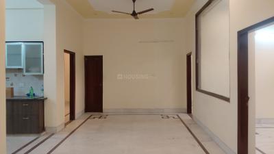 Living Room Image of 2800 Sq.ft 3 BHK Builder Floor for rent in Sector 46 Noida for Rs. 41000