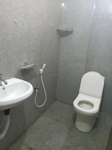 Common Bathroom Image of 670 Sq.ft 1 BHK Apartment / Flat for rent in Sanjeeva Reddy Nagar Hyderabad for Rs. 12350