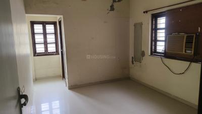 Image of 1750 Sq.ft 3 BHK Apartment / Flat for rent in Kankaria, Ahmedabad for Rs. 25000