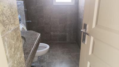Bathroom Image of 1100 Sq.ft 2 BHK Apartment / Flat for sale in Experion The Heartsong, Sector 108 Gurgaon for Rs. 14000000