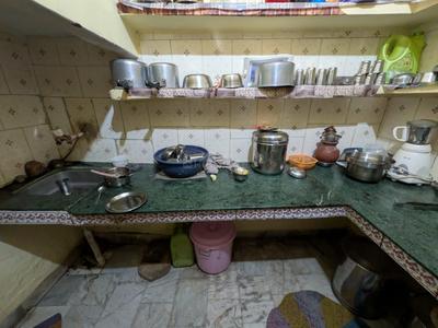 Kitchen Image of 900 Sq.ft 5 BHK Independent House for sale in Kamla Nagar Agra for Rs. 3800000
