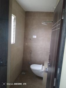 Bathroom Image of 650 Sq.ft 1 RK Apartment / Flat for rent in Gadhinglaj Kolhapur for Rs. 6000