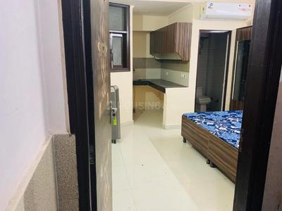 Bedroom Image of 600 Sq.ft 1 RK Independent House for rent in DLF Phase 3 Gurgaon for Rs. 11000