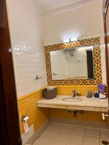 Image of 3000 Sq.ft 4 BHK Builder Floor for rent in Defence Colony, New Delhi for Rs. 350000
