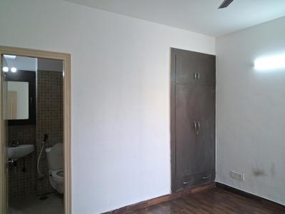 Bedroom Image of 1410 Sq.ft 3 BHK Apartment / Flat for sale in Paras Tierea, Sector 137 Noida for Rs. 12600000