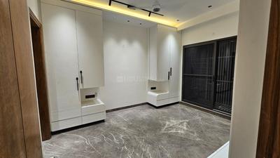 Bedroom Image of 1800 Sq.ft 3 BHK Builder Floor for sale in Paschim Vihar New Delhi for Rs. 42500000