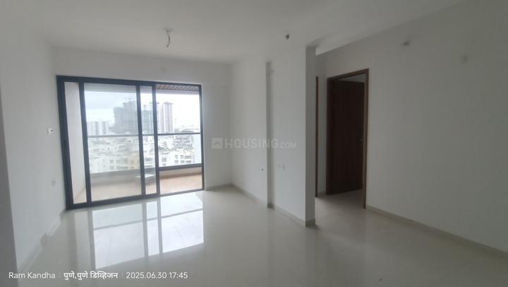 Majestique Signature Towers Main Image 1