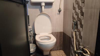 Bathroom Image of 700 Sq.ft 1 BHK Apartment / Flat for rent in Airoli Navi Mumbai for Rs. 27000