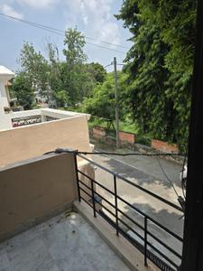 Balcony Image of 2100 Sq.ft 2 BHK Builder Floor for rent in Gomti Nagar Lucknow for Rs. 20000