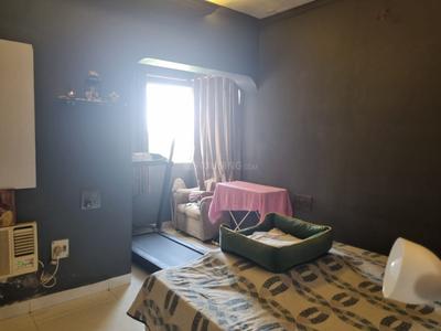 Bedroom Image of 650 Sq.ft 1 BHK Apartment / Flat for rent in Maimoon Apartments, Prabhadevi Mumbai for Rs. 90000