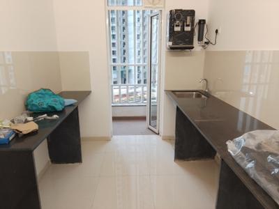 Kitchen Image of 1500 Sq.ft 3 BHK Apartment / Flat for rent in Runwal The Central Park, Chinchwad Pune for Rs. 46000