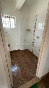 Bathroom Image of 1600 Sq.ft 2.5 BHK Builder Floor for rent in Shanti Nagar Bengaluru for Rs. 46000