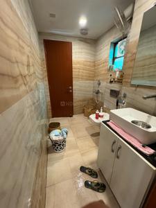 Bathroom Image of 1250 Sq.ft 3 BHK Apartment / Flat for sale in Paschim Vihar New Delhi for Rs. 21100000