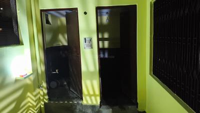 Image of 800 Sq.ft 2 BHK Builder Floor for rent in Shivpurwa, Varanasi for Rs. 9000