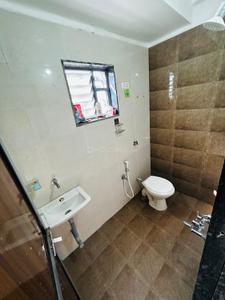 Bathroom Image of 1007 Sq.ft 3 BHK Apartment / Flat for sale in Makarpura Vadodara for Rs. 4100000