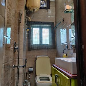 Image of 1000 Sq.ft 2 BHK Independent House for rent in Lajpat Nagar, New Delhi for Rs. 50000