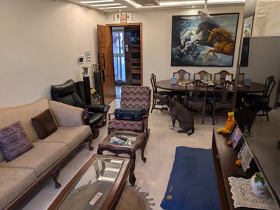 Hall Image of 1125 Sq.ft 3 BHK Apartment / Flat for sale in Veena Crest, Andheri West Mumbai for Rs. 46000000