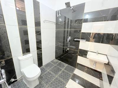 Bathroom Image of 1650 Sq.ft 3 BHK Independent House for sale in Kolapakkam Chennai for Rs. 12000000