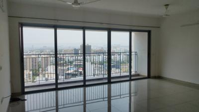 Living Room Image of 1350 Sq.ft 2.5 BHK Apartment / Flat for sale in Amanora Neo Towers, Hadapsar Pune for Rs. 19000000