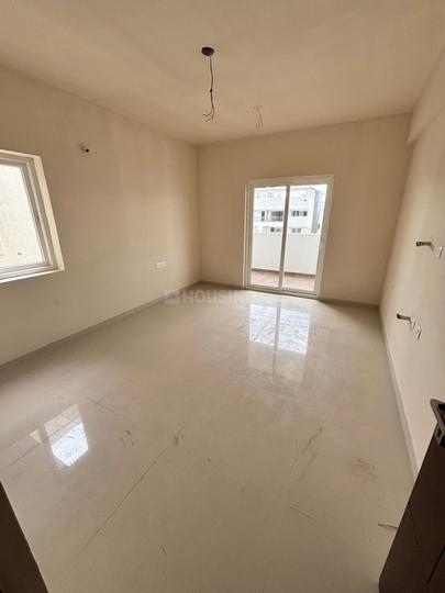 Signature Altius Main Image 1