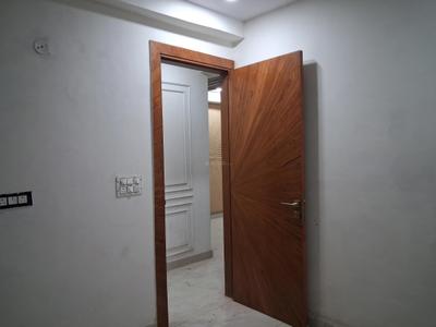 Bedroom Image of 1700 Sq.ft 3.5 BHK Apartment / Flat for sale in DM Infra, Sector 104 Noida for Rs. 6475000
