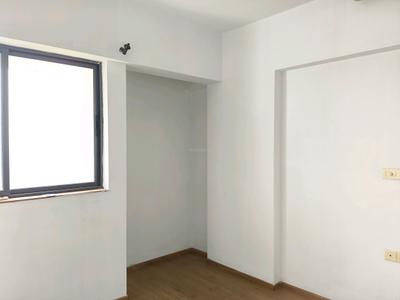 Bedroom Image of 940 Sq.ft 2 BHK Apartment / Flat for rent in Lodha Lakeshore Greens, Palava Phase 2 Thane for Rs. 17000