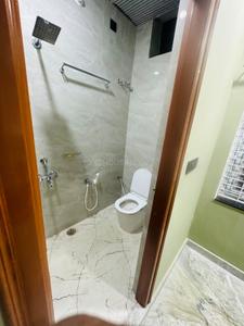 Bathroom Image of 1000 Sq.ft 2 BHK Independent House for rent in Balapur Hyderabad for Rs. 15000