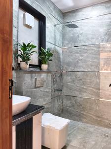 Common Bathroom Image of 1600 Sq.ft 3 BHK Builder Floor for sale in Sector 57 Gurgaon for Rs. 29000000