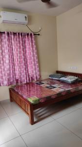 Bedroom Image of 1000 Sq.ft 2 BHK Builder Floor for rent in Thammanam Kochi for Rs. 28000