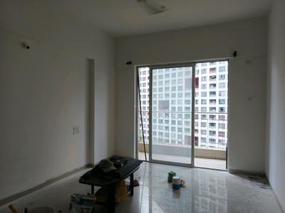 Living Room Image of 600 Sq.ft 1 BHK Apartment / Flat for sale in Amanora Park Town, Hadapsar Pune for Rs. 7000000
