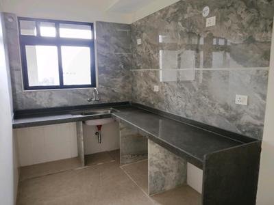 Kitchen Image of 700 Sq.ft 2 BHK Apartment / Flat for rent in Atharva Pallavi Chhaya, Chembur Mumbai for Rs. 60000