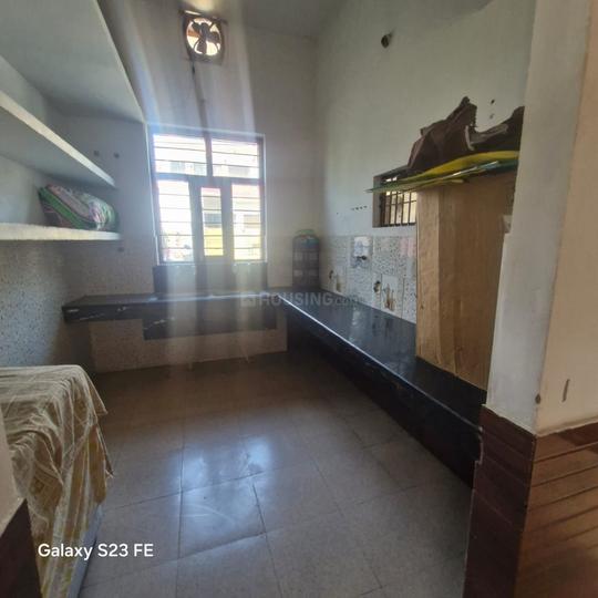 Model Town Phase 2, Model Town Kitchen 1