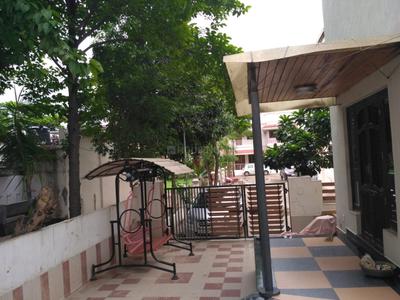 Balcony Image of 3312 Sq.ft 3 BHK Villa for sale in Madhav Bungalows, Motera Ahmedabad for Rs. 45000000