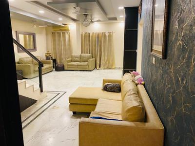 Living Room Image of 3000 Sq.ft 4 BHK Apartment / Flat for sale in Kences Enclave, T Nagar Chennai for Rs. 41000000